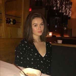 Meet your Posher, Adrianna